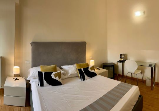 Hotel, image 6