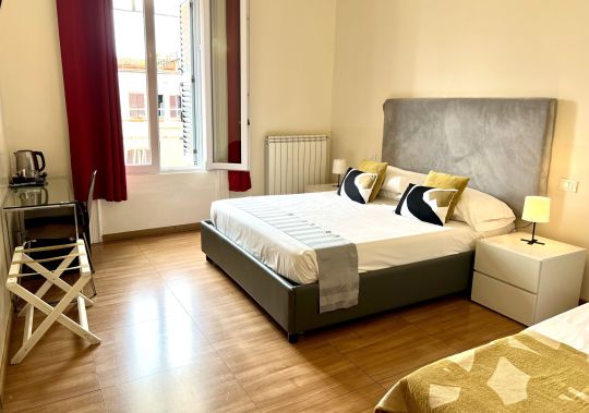 Hotel, image 8