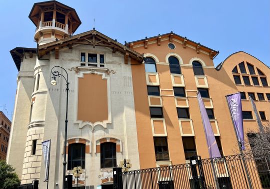 Hotel, image 19